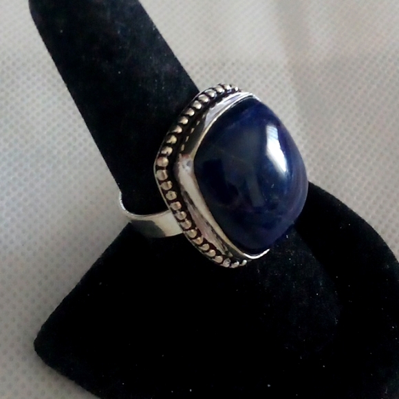 Hand Crafted Jewelry - Super pretty natural sodalite ring Size 6.75🤗